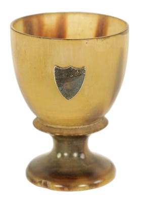 Lot 473 - A 19TH CENTURY HORN SILVER MOUNTED CUP