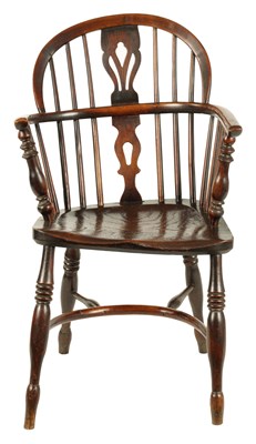 Lot 1405 - A 19TH CENTURY ELM AND ASH LOW BACK WINDSOR CHAIR