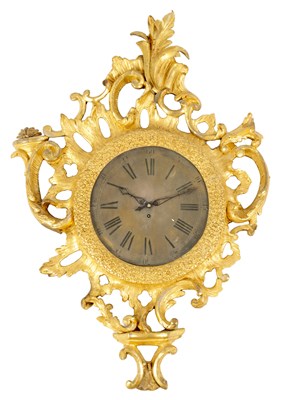 Lot 688 - AN ENGLISH GEORGE III CARVED GILT WOOD CARTEL CLOCK