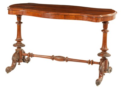 Lot 75 - A 19TH CENTURY FIGURED ROSEWOOD CENTRE TABLE OF BOW SIDED SERPENTINE FORM