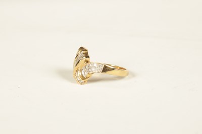 Lot 238 - A LADIES 14CT YELLOW GOLD DIAMOND KNOT RING