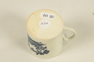 Lot 1198 - AN 18TH CENTURY PENNINGTONS LIVERPOOL PORCELAIN COFFEE CAN