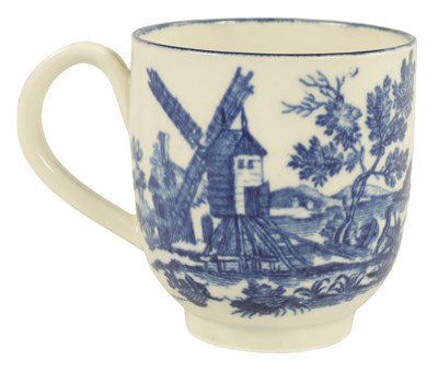 Lot 1127 - AN 18TH CENTURY WORCESTER PORCELAIN COFFEE CUP