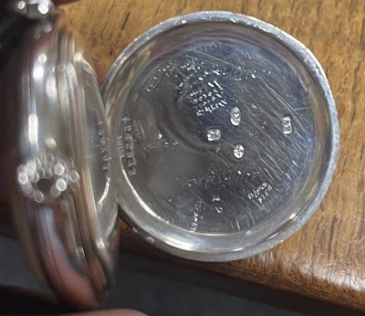 Lot 319 - A 1920s GENTLEMAN’S SILVER LONGINES WRISTWATCH