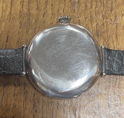 Lot 319 - A 1920s GENTLEMAN’S SILVER LONGINES WRISTWATCH