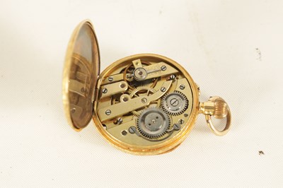 Lot 259 - AN EARLY 20TH CENTURY 18 CARAT GOLD FOB WATCH