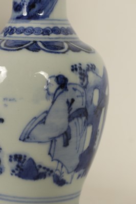 Lot 151 - A 19TH CENTURY CHINESE BLUE AND WHITE VASES