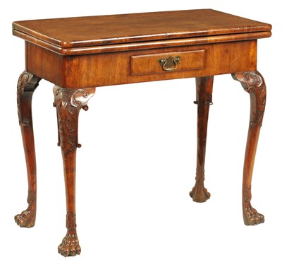 Lot 973 - A FINE GEORGE I WALNUT CARD TABLE OF GOOD COLOUR AND PATINA