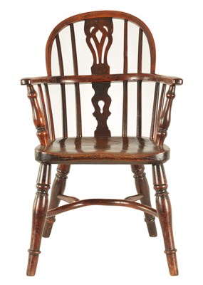 Lot 856 - A GOOD EARLY 19TH CENTURY YEW WOOD CHILD’S WINDSOR CHAIR