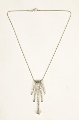 Lot 225 - A 18CT WHITE GOLD AND DIAMOND PENDENT NECKLACE BY CHRISTOPHER STONER
