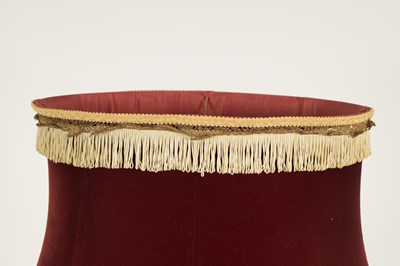 Lot 1371 - AN 18TH CENTURY STYLE MAHOGANY STANDARD LAMP