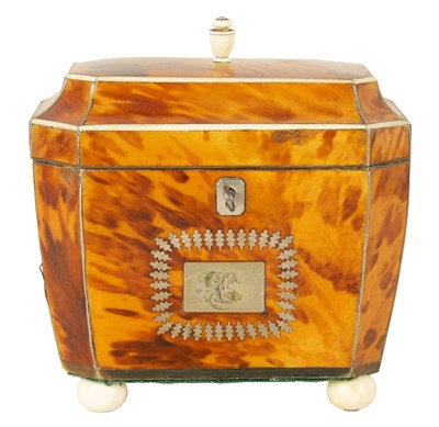 Lot 582 - A REGENCY TORTOISESHELL AND IVORY BANDED SARCOPHAGUS TEA CADDY