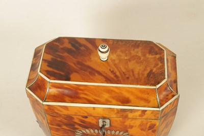 Lot 582 - A REGENCY TORTOISESHELL AND IVORY BANDED SARCOPHAGUS TEA CADDY