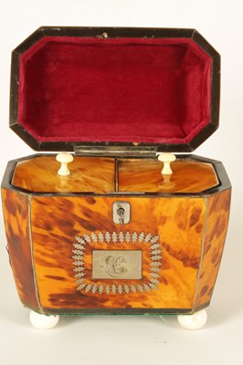 Lot 582 - A REGENCY TORTOISESHELL AND IVORY BANDED SARCOPHAGUS TEA CADDY