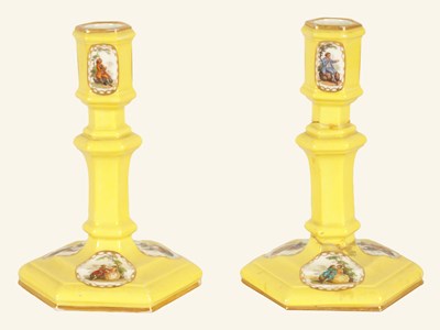 Lot 1385 - A PAIR OF LATE 19TH CENTURY BERLIN YELLOW GROUND HEXAGONAL CANDLESTICKS