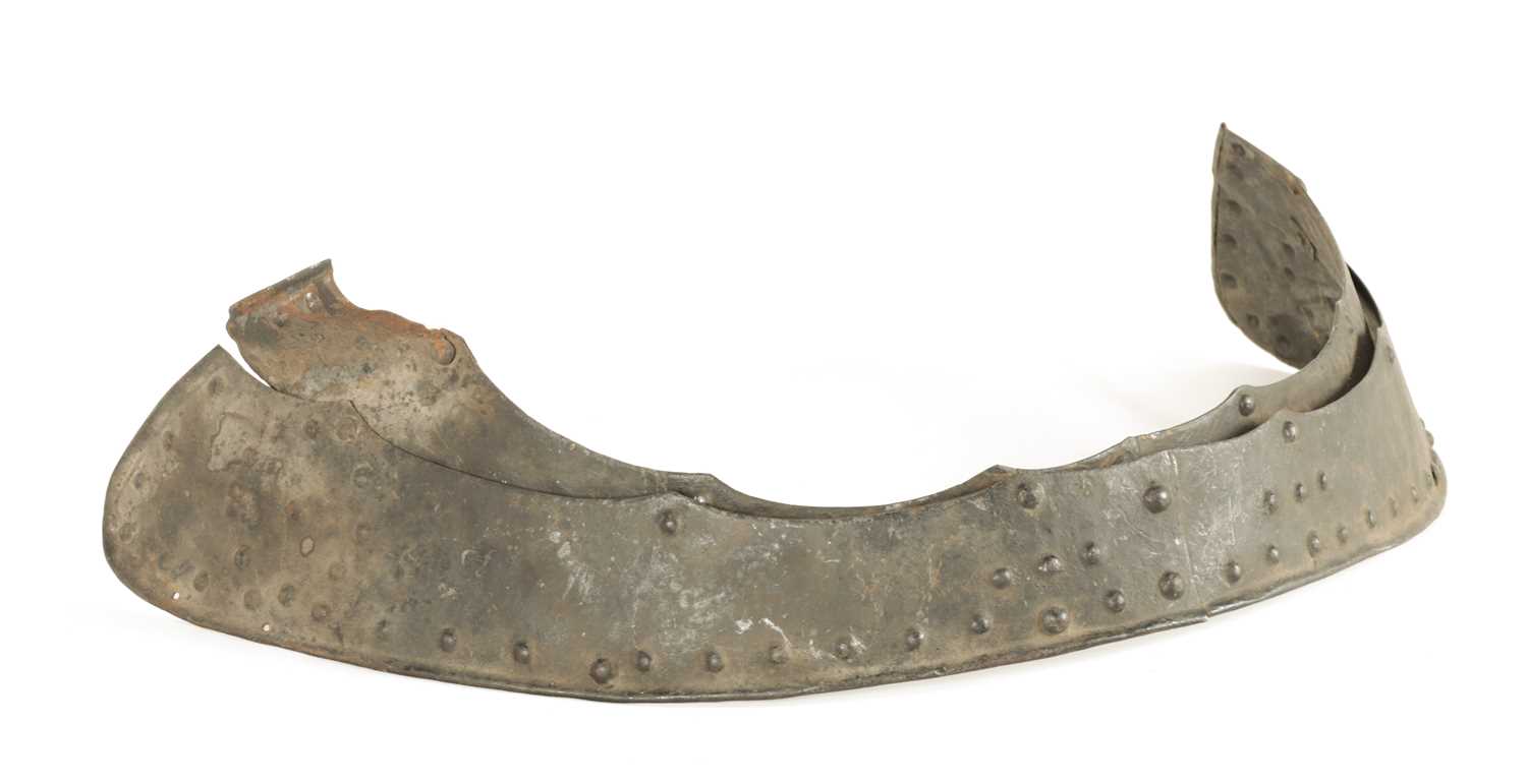 Lot 107 - A 17TH CENTURY CIVIL WAR CROMWELLIAN BOTTOM SECTION OF AN ARTICULATED BACK PLATE