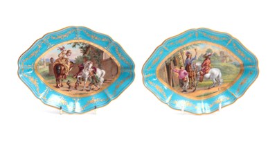 Lot 48 - A PAIR OF 19TH CENTURY SEVRES OVAL SCALLOP EDGE DISHES