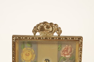 Lot 965 - A SMALL VINTAGE SWISS ORMOLU AND PINK MARBLE DESK CLOCK