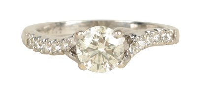 Lot 242 - A LADIES 18CT WHITE GOLD SOLITAIRE DIAMOND RING