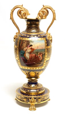 Lot 77 - A LATE 19TH CENTURY ROYAL VIENNA STYLE CABINET VASE