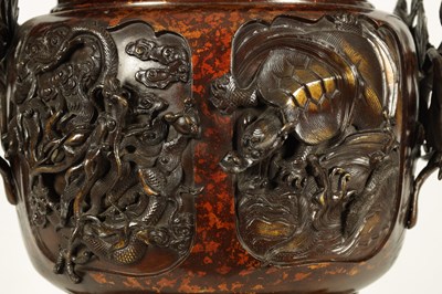 Lot 327 - A LARGE JAPANESE MEIJI PERIOD PATINATED KORO AND COVER