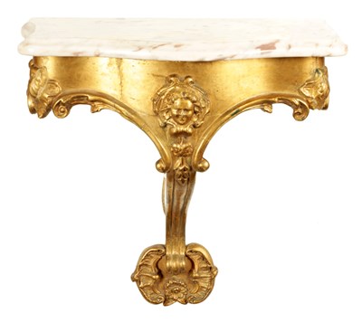 Lot 1078 - AN 18TH CENTURY FRENCH CARVED GILT WOOD HANGING CONSOLE TABLE