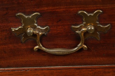 Lot 1664 - A GOOD GEORGE III MAHOGANY CHEST OF DRAWERS OF SMALL SIZE