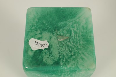 Lot 3 - A SIGNED 20TH CENTURY GREEN MARBLED GLASS VASE