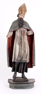 Lot 534 - AN EARLY CONTINENTAL CARVED POLYCHROME FIGURE...