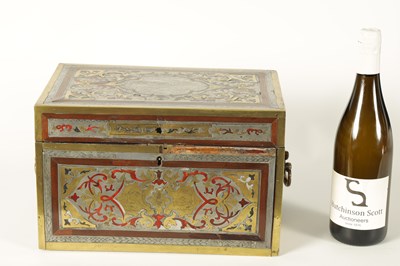 Lot 600 - AN EARLY 18TH CENTURY GERMAN PEWTER, BRASS AND TORTOISESHELL BOULLE WORK TABLE CABINET IN THE MANNER OF JOHANN PUCHWISER