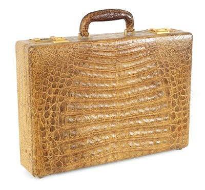 Lot 632 - A GOOD VINTAGE CROCODILE BRIEFCASE