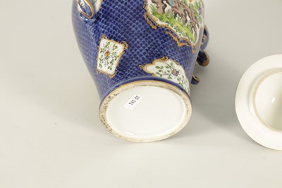 Lot 58 - A LATE 19TH CENTURY FIRST PERIOD WORCESTER TYPE TWO-HANDLED SHOULDERED VASE AND COVER - PROBABLY SAMSON