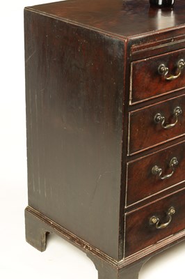 Lot 1143 - A GOOD GEORGE III MAHOGANY CADDY TOP CHEST OF DRAWERS OF SUPERB COLOUR AND PATINATION