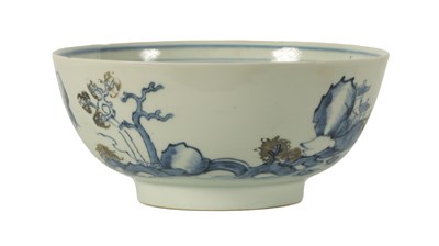Lot 134 - AN 18TH CENTURY CHINESE BLUE AND WHITE FOOTED BOWL FROM THE NANKING CARGO