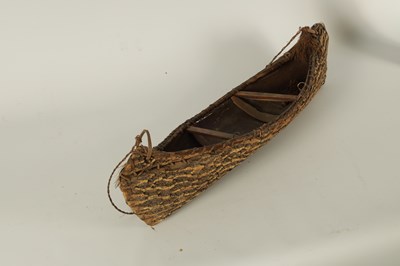 Lot 658 - A 19TH CENTURY NATIVE CANOE MODEL