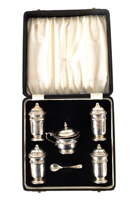 Lot 363 - A GEORGE VI CASED SILVER FIVE PIECE CRUET SET