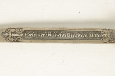 Lot 397 - A WW1 GERMAN PRESENTATION BAYONET