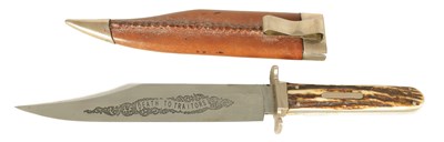 Lot 428 - A 20TH CENTURY STAG HORN HANDLED BOWIE KNIFE