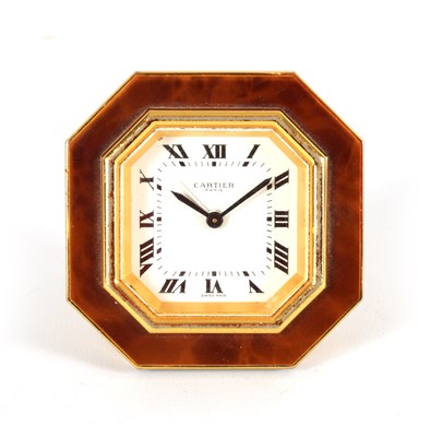 Lot 928 - A VINTAGE CARTIER OCTAGONAL GILT AND ENAMEL DESK CLOCK