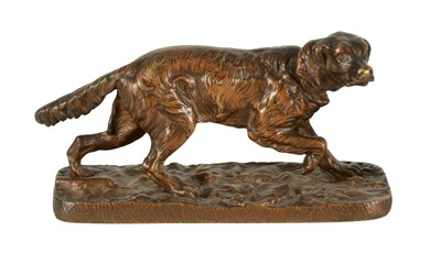 Lot 503 - AN EARLY 20TH CENTURY BRONZE SCULPTURE MODELLED AS AN ALERT SETTER