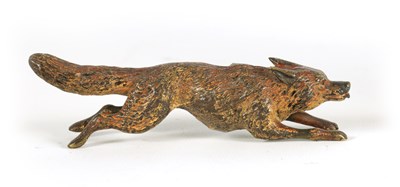 Lot 618 - AN EARLY 20TH CENTURY AUSTRIAN COLD PAINTED BRONZE SCULPTURE OF A RUNNING FOX