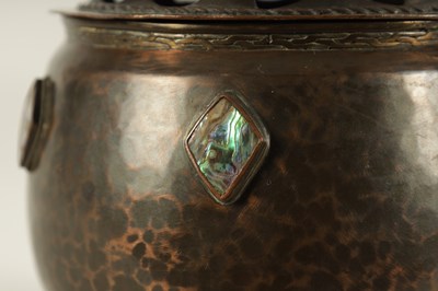 Lot 546 - AN ARTS AND CRAFTS ARTISTS GUILD PLANISHED COPPER POT-POURI BOWL AND COVER