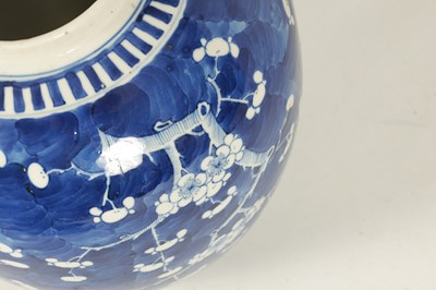 Lot 187 - A 19TH CENTURY CHINESE BLUE AND WHITE PRUNUS BLOSSOM GINGER JAR AND COVER