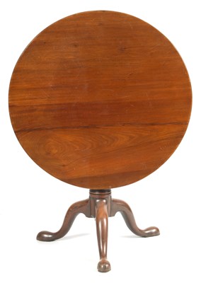 Lot 1414 - A GEORGE II MAHOGANY TILT-TOP TABLE