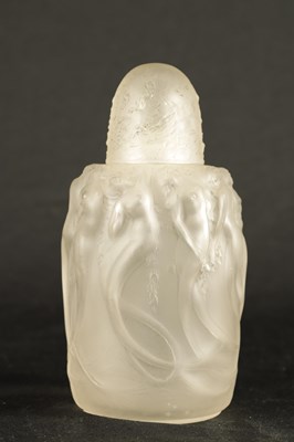 Lot 4 - A RENE LALIQUE OPALESCENT 'SIRENES' BRULE PARFUMS FROSTED PERFUME BURNER