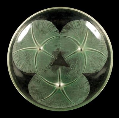 Lot 20 - A FRENCH RENE LALIQUE ‘VOLUBILIS’ OPALESCENT GREEN STAINED GLASS DISH