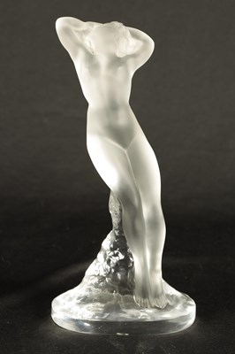 Lot 21 - A FRENCH RENE LALIQUE 'DANSEUSE BRAS LEVES' FROSTED GLASS FIGURINE