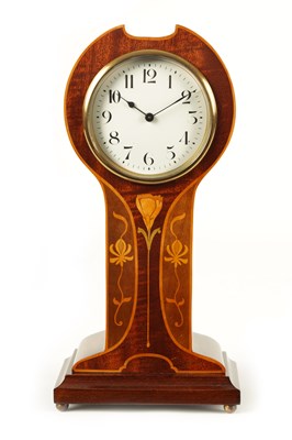 Lot 817 - AN EDWARDIAN ART NOUVEAU STYLE BOXWOOD STRUNG AND MAHOGANY INLAID MANTEL CLOCK