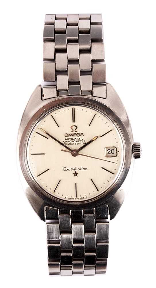 Lot 224 - A GENTLEMAN'S STAINLESS STEEL OMEGA...