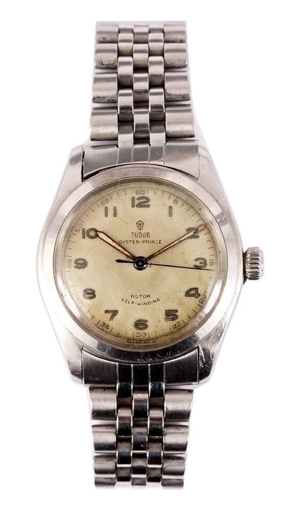 Lot 219 - A GENTLEMAN’S STAINLESS STEEL TUDOR OYSTER...